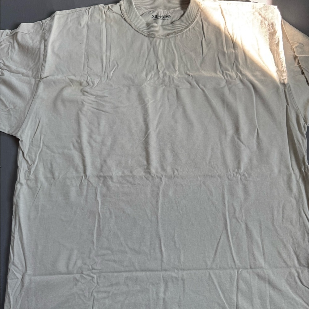 Pull Bear Tshirt